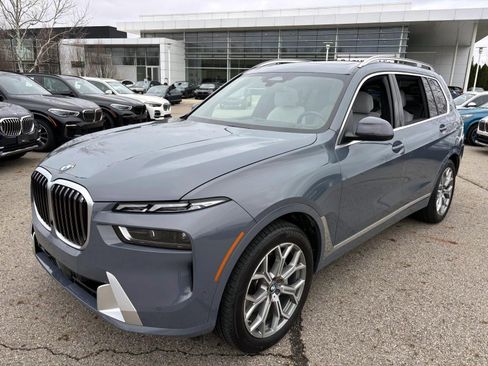 Used 2023 BMW X7 xDrive40i w/ Executive Package image 1