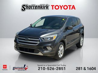Used 2019 Ford Escape SE video 1
