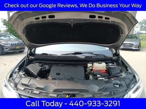 Used 2018 Chevrolet Traverse LT FWD image 15