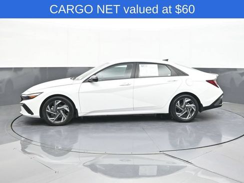 Used 2025 Hyundai Elantra Sport FWD image 8