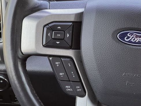 Used 2022 Ford F450 Platinum w/ FX4 Off-Road Package image 15