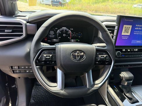Used 2025 Toyota Tundra Platinum AWD/4WD image 24