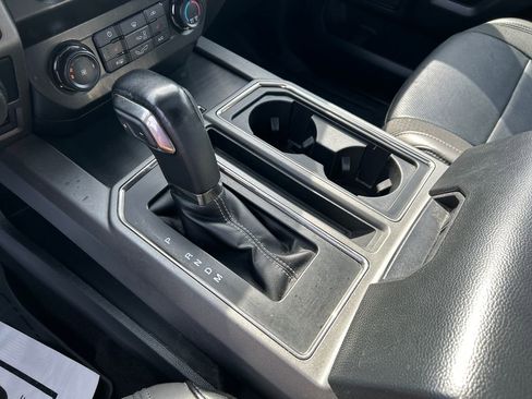 Used 2019 Ford F150 Raptor w/ Equipment Group 801A Mid image 27