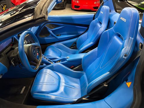 Used 2022 McLaren 720S Performance image 22