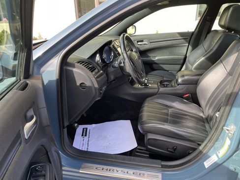 Used 2014 Chrysler 300 S image 20