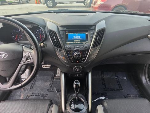Used 2016 Hyundai Veloster Turbo image 28