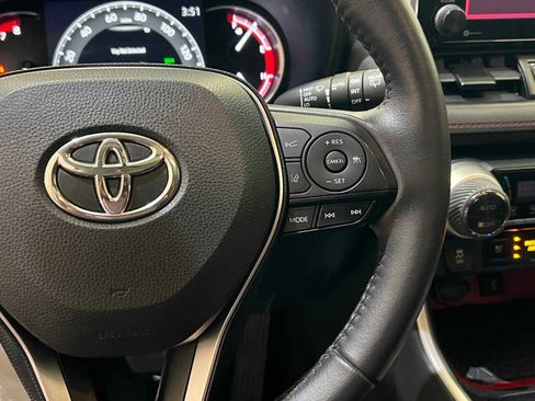 Certified 2020 Toyota RAV4 TRD Off-Road image 21