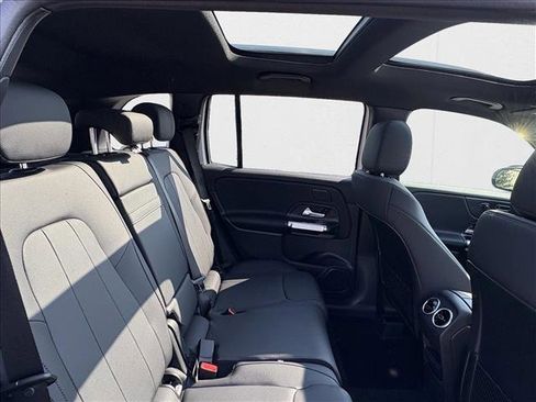 New 2026 Mercedes-Benz GLB 250 image 22