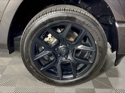 Used 2022 RAM 1500 Laramie image 11