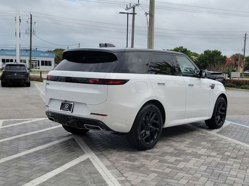 New 2026 Land Rover Range Rover Sport Dynamic SE image 5