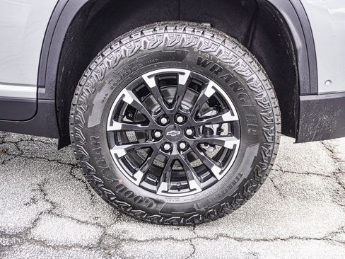 New 2026 Chevrolet Traverse Z71 image 12