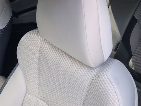 Used 2023 Subaru Forester Premium image 15