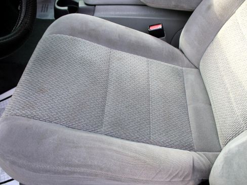 Used 2002 Ford Excursion XLT image 22