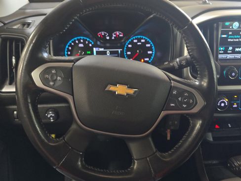Used 2018 Chevrolet Colorado LT w/ LT Convenience Package AWD/4WD image 6