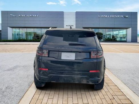 Used 2025 Land Rover Discovery Sport Dynamic SE image 6