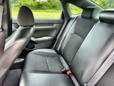 Used 2024 Honda Civic Sport image 14