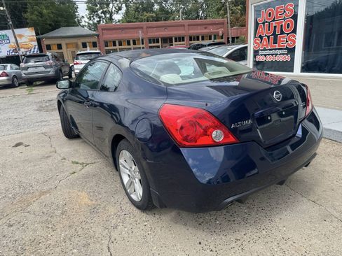 Used 2010 Nissan Altima 2.5 S w/ Convenience Pkg FWD image 6