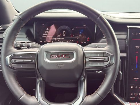 Used 2024 GMC Acadia AT4 w/ Luxury Package AWD/4WD image 14