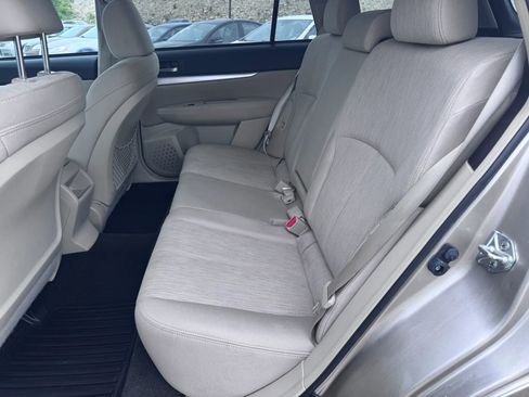 Used 2014 Subaru Outback 2.5i Premium w/ Popular Package #1B AWD/4WD image 16