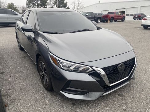 Used 2021 Nissan Sentra SV w/ Trunk Package image 2