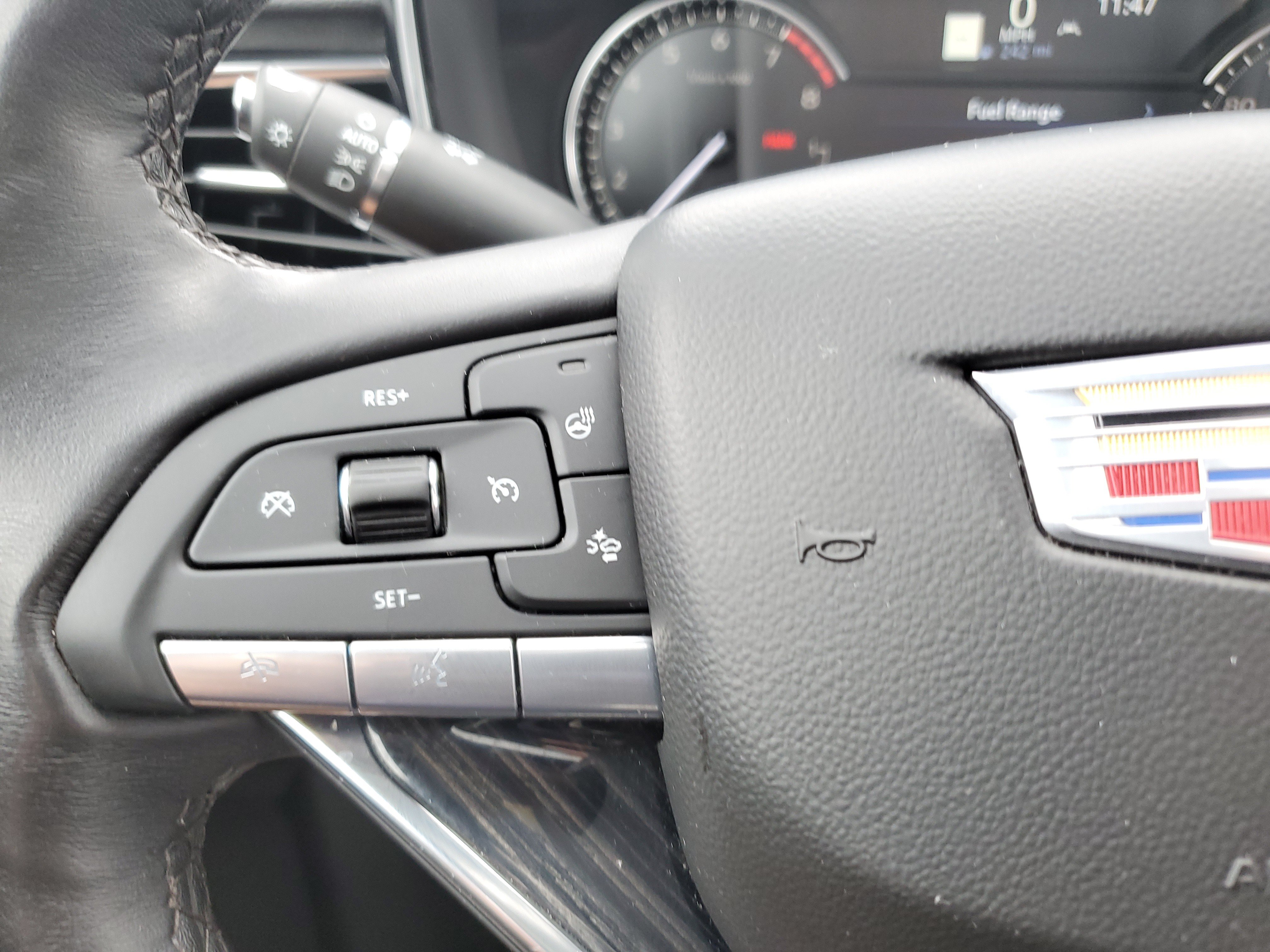 Used 2025 Cadillac XT6 Premium Luxury AWD/4WD image 21
