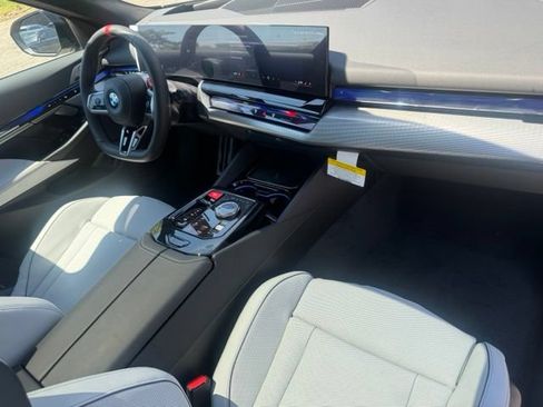 New 2027 BMW M5 Touring AWD/4WD image 26