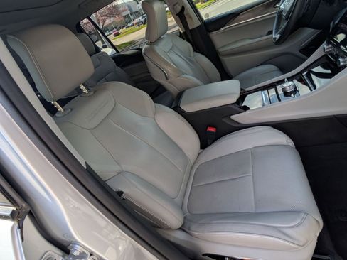 Used 2021 Jeep Grand Cherokee L Overland w/ Advanced Protech Group III image 31