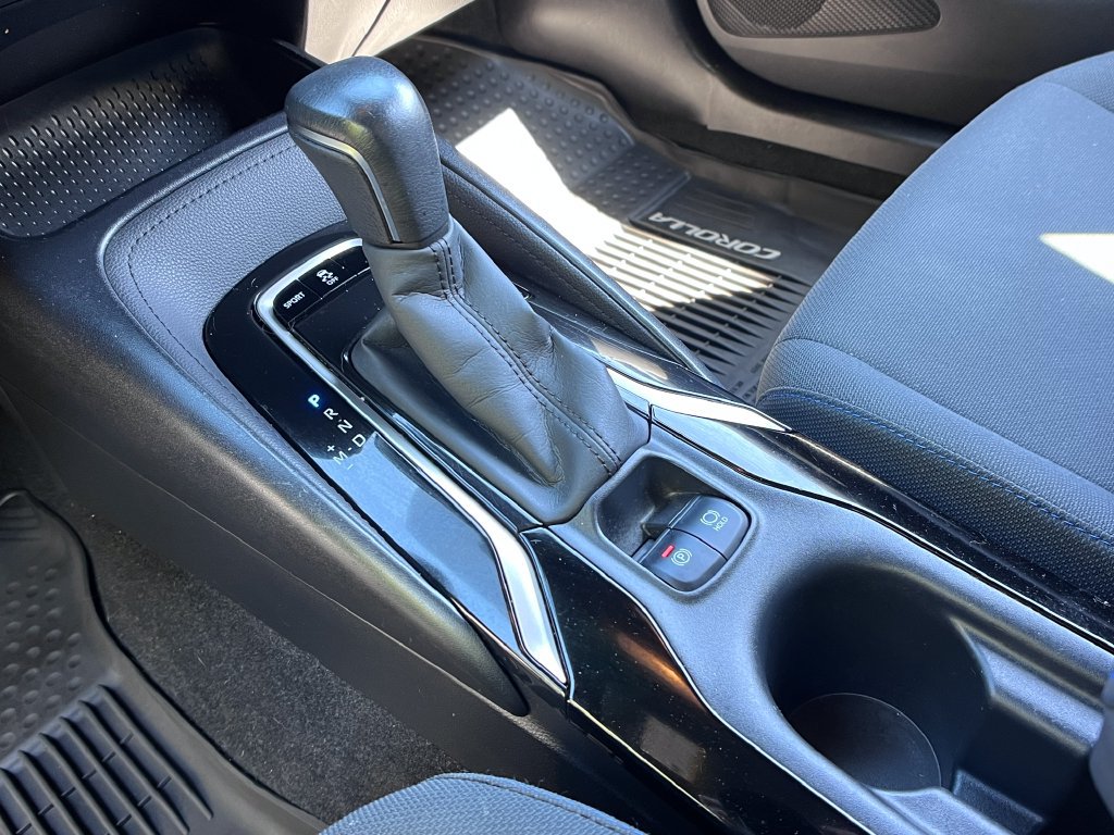 Used 2020 Toyota Corolla SE FWD image 19