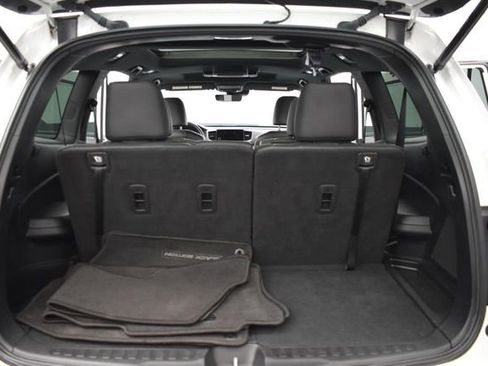 Used 2021 Honda Pilot Black Edition image 13