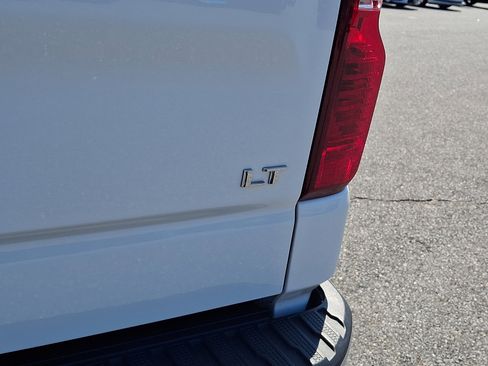 Certified 2022 Chevrolet Silverado 1500 LT image 29