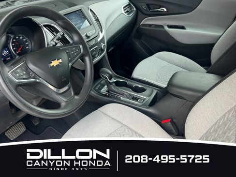 Used 2022 Chevrolet Equinox LS w/ LS Convenience Package AWD/4WD image 10