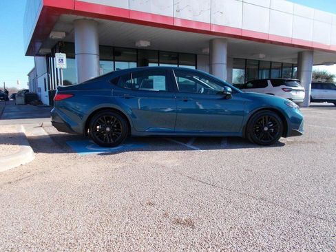 Used 2026 Toyota Camry SE image 6