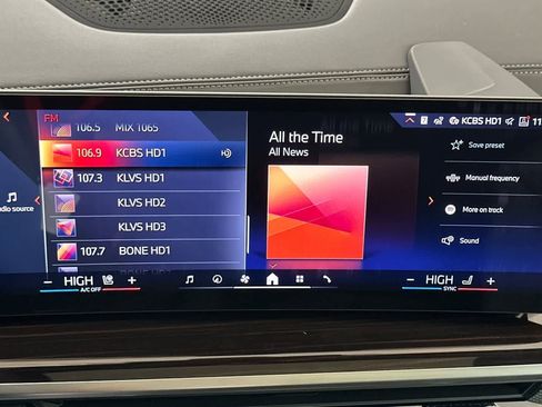 New 2026 BMW X5 xDrive50e w/ Executive Package image 18