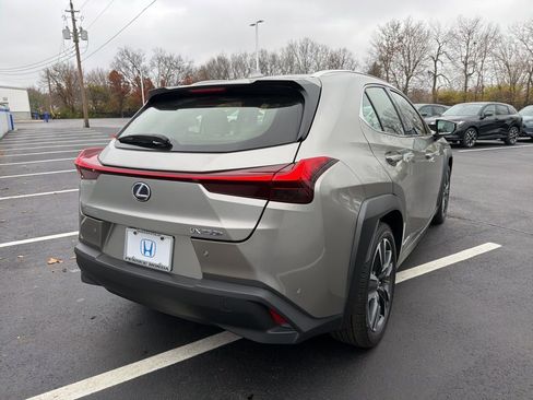 Used 2021 Lexus UX 250h w/ Premium Package image 5