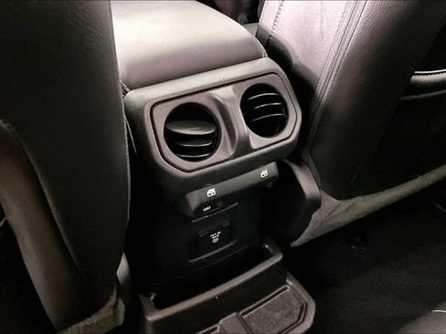 Used 2023 Jeep Wrangler Unlimited Sahara w/ Cold Weather Group AWD/4WD image 9