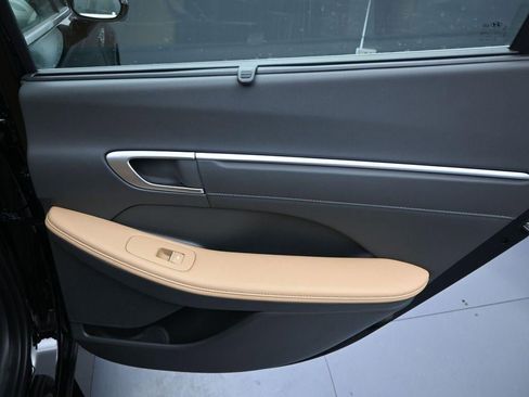 New 2025 Hyundai Sonata Limited image 25