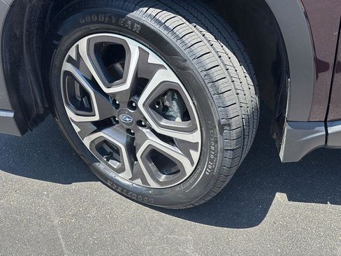 Used 2023 Subaru Ascent Touring AWD/4WD image 5