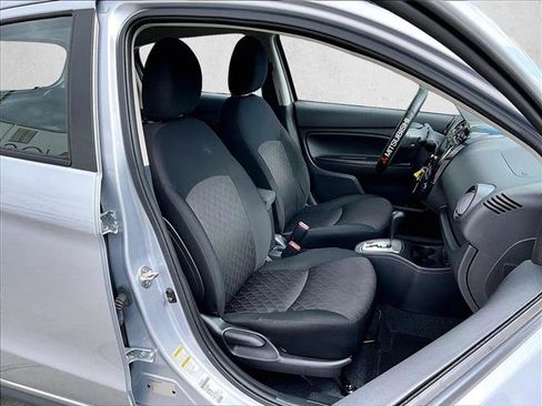 Used 2024 Mitsubishi Mirage ES image 9