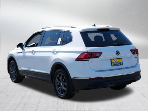 Used 2022 Volkswagen Tiguan SE AWD/4WD image 6