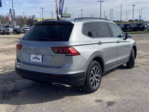 Used 2019 Volkswagen Tiguan SE image 7