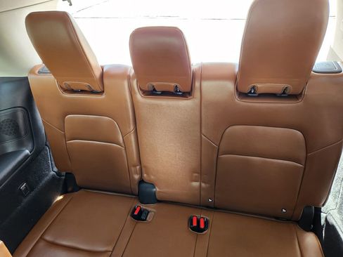 Used 2022 Nissan Pathfinder Platinum w/ Cargo Package image 13