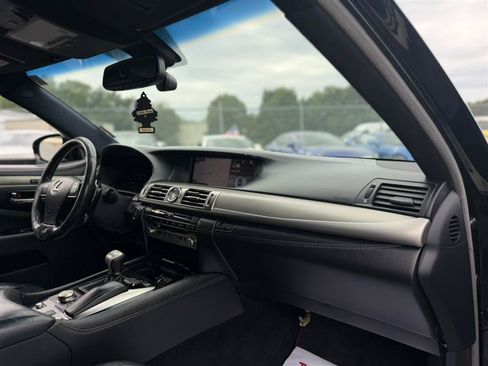 Used 2015 Lexus LS 460 w/ F Sport Package RWD image 20
