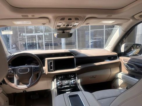 Used 2023 GMC Yukon Denali w/ Denali Reserve Package AWD/4WD image 10