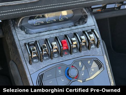 Used 2018 Lamborghini Huracan Performante image 35