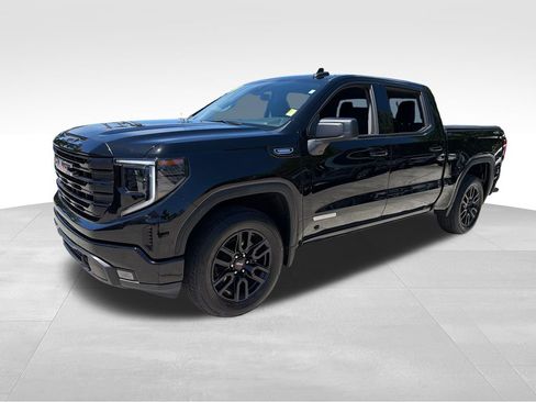 Used 2024 GMC Sierra 1500 Elevation AWD/4WD image 3