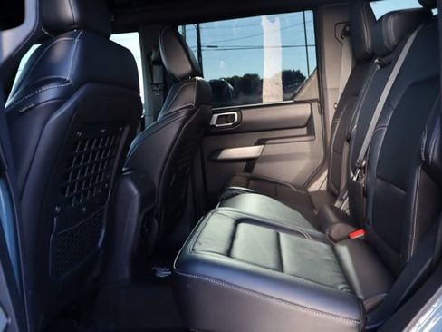 Used 2021 Ford Bronco First Edition AWD/4WD image 33