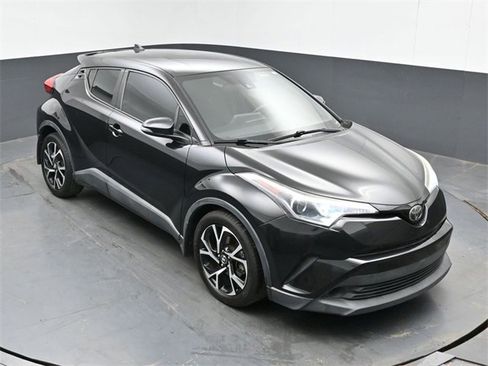 Used 2018 Toyota C-HR image 13