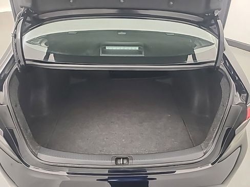 Used 2025 Toyota Corolla LE image 19