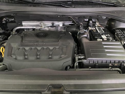 Used 2022 Volkswagen Tiguan SEL R-Line image 23