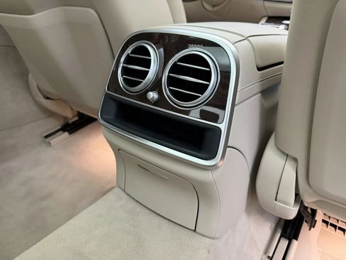 Used 2019 Mercedes-Benz S 560 4MATIC Sedan image 53